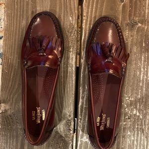BRAND NEW Women’s GH Bass Weejuns 9.5